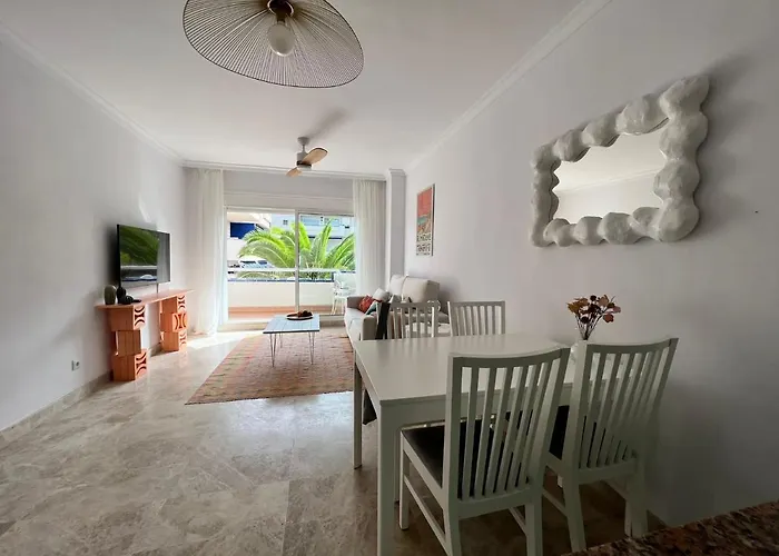 Apartamento En Cristianos Urb.playa Graciosa *