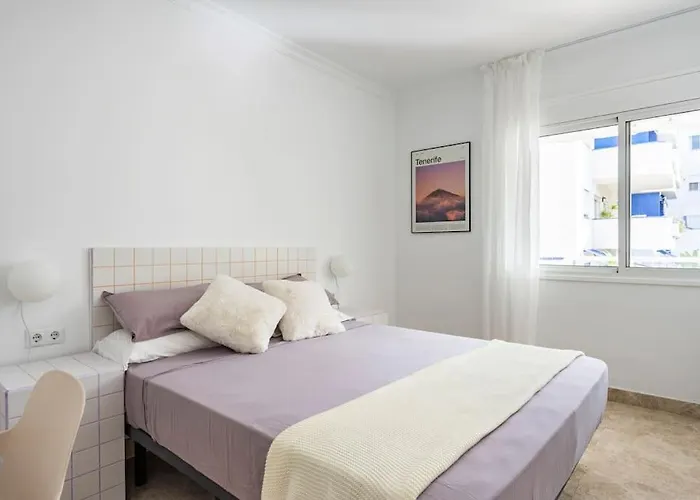 Appartement En Cristianos Urb.playa Graciosa