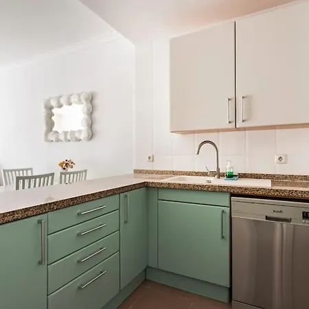 En Cristianos Urb.playa Graciosa